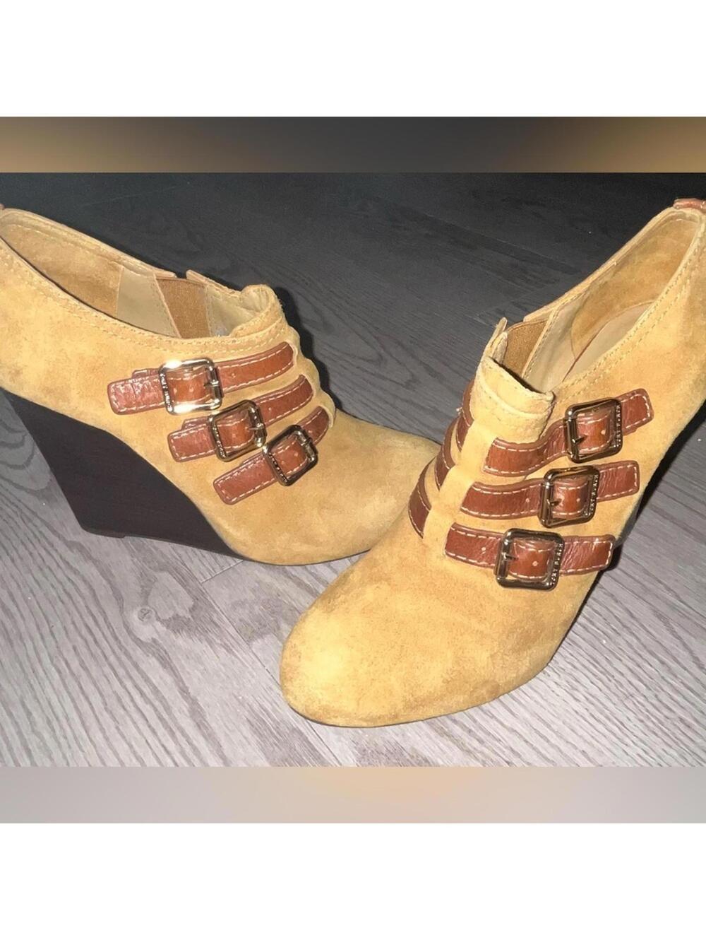 Tory Burch Gabriel High Wedge, Size 7M - Picture 3 of 16